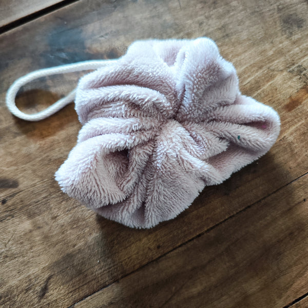 Une Fleur de douche pour se laver sous la douche en prenant soin de soi
