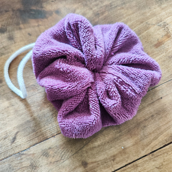Une Fleur de douche pour se laver sous la douche en prenant soin de soi