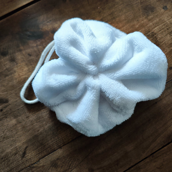 Une Fleur de douche pour se laver sous la douche en prenant soin de soi