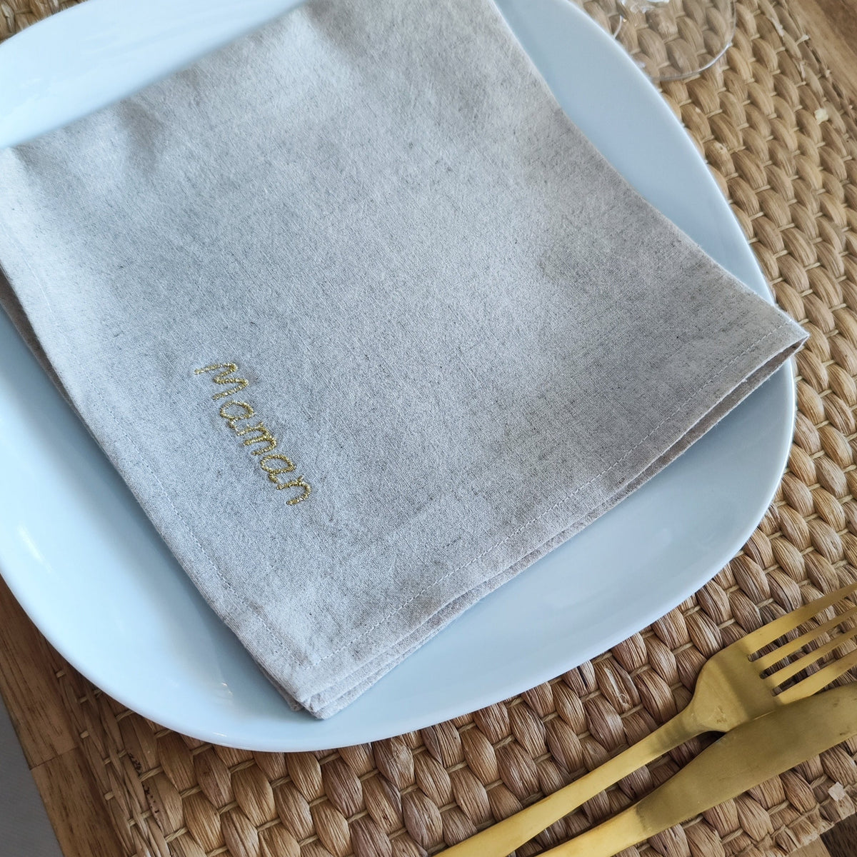 Lot de 2 serviettes Bouton Brodées main