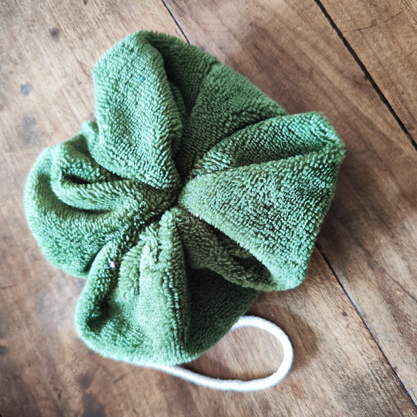 Une Fleur de douche pour se laver sous la douche en prenant soin de soi