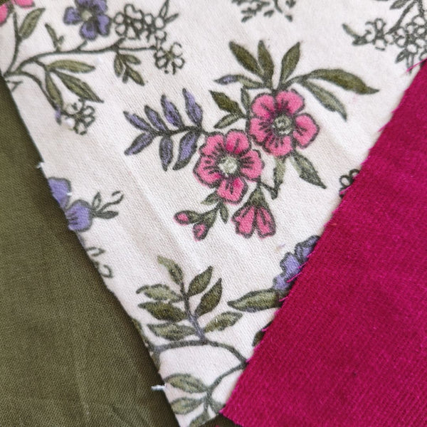 Coussin de Lecture – Confort & Style à l’Heure de la Détente 🌸
