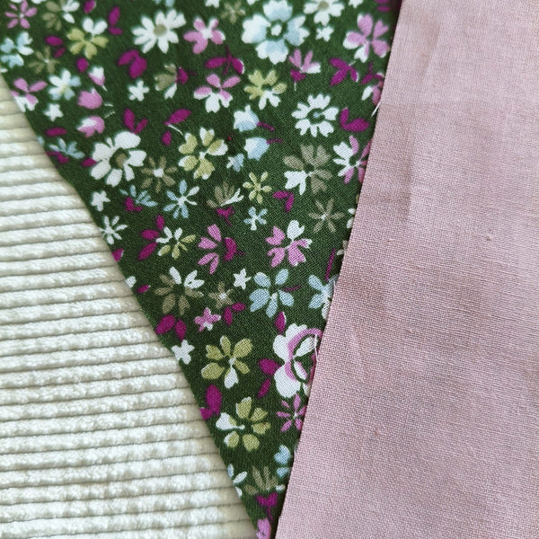 Coussin de Lecture – Confort & Style à l’Heure de la Détente 🌸