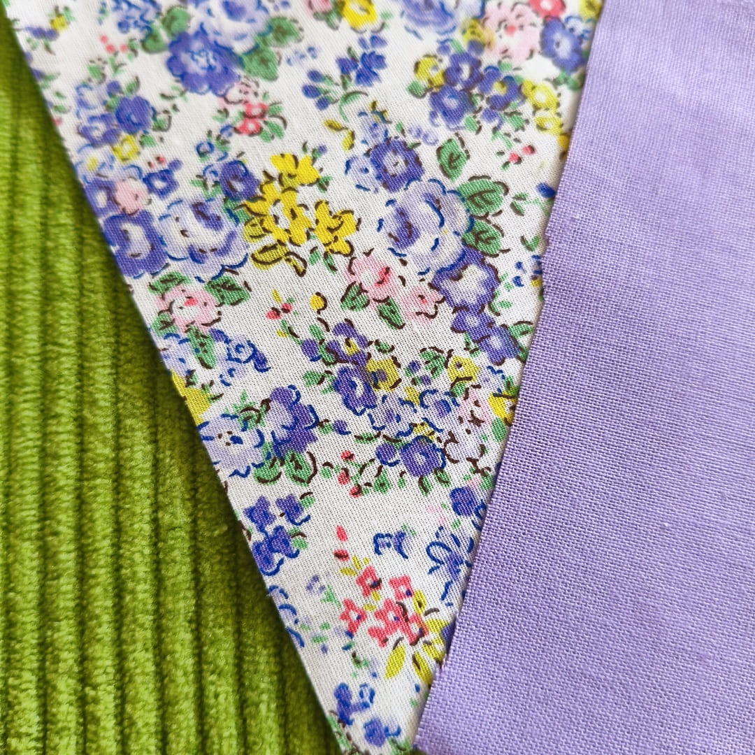 Coussin de Lecture – Confort & Style à l’Heure de la Détente 🌸