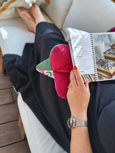 Coussin de Lecture – Confort & Style à l’Heure de la Détente 🌸