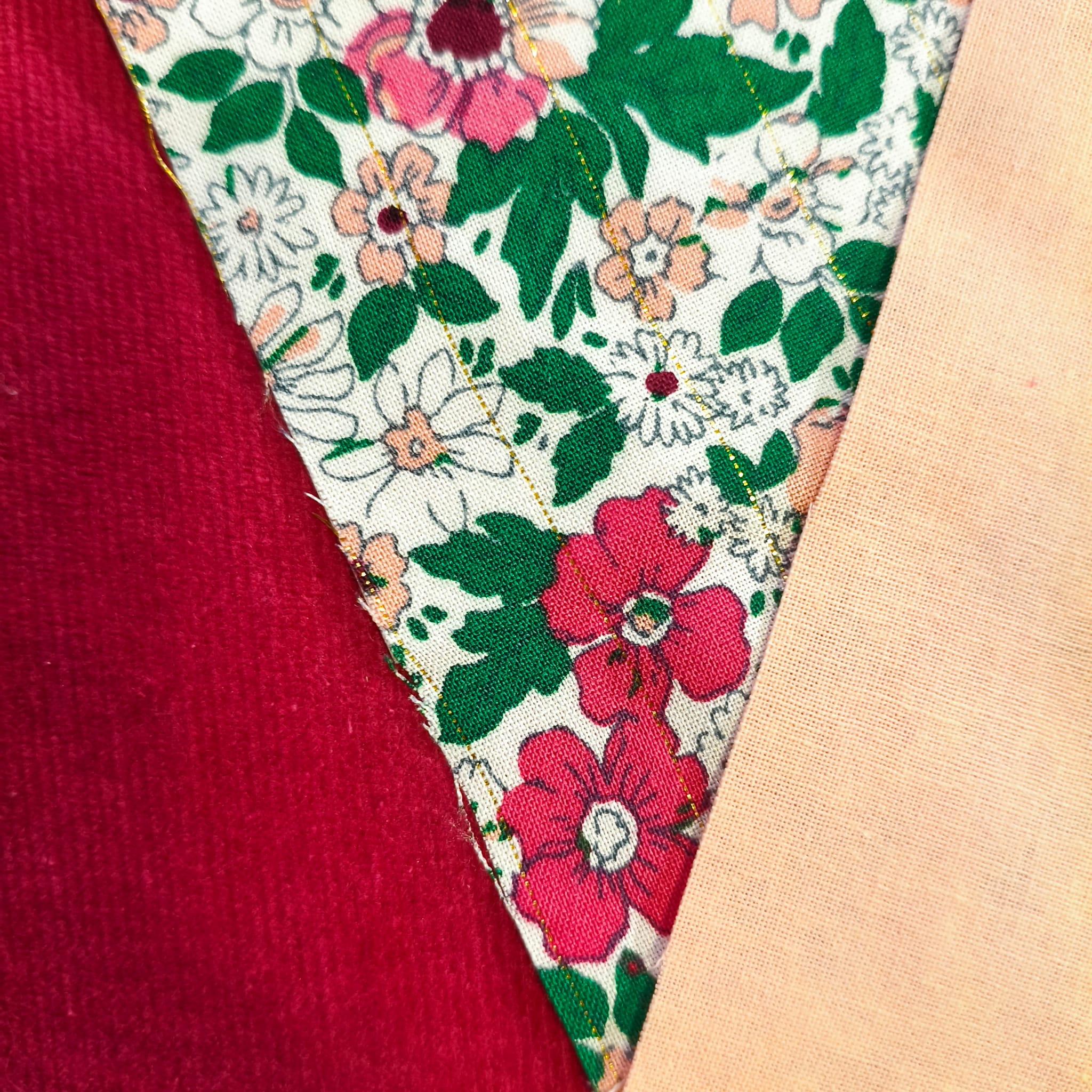 Coussin de Lecture – Confort & Style à l’Heure de la Détente 🌸